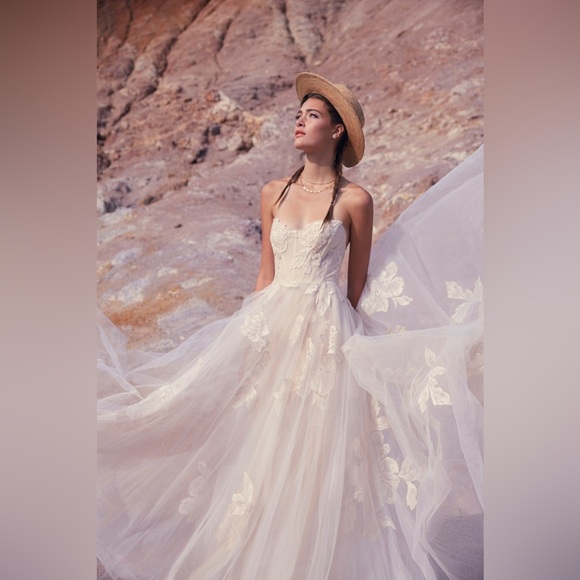 Willowby Watters - Harmony Wedding Gown 52707 - Picture 2 of 4